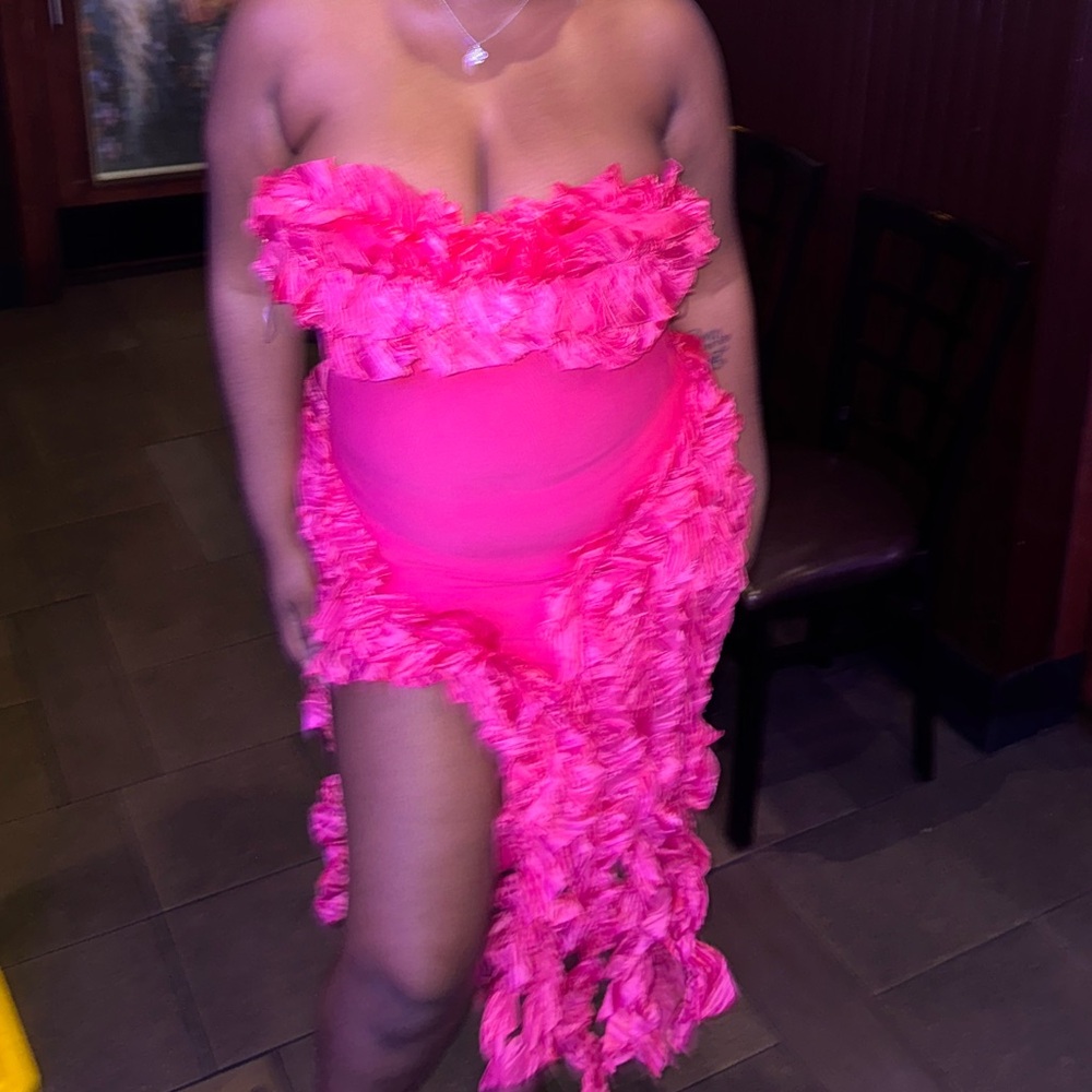 Pink dress large